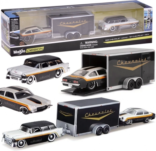 Metalowe auta Maisto Chevrolet Nomad 1955 i Chevrolet Vega 1971 z przyczepą