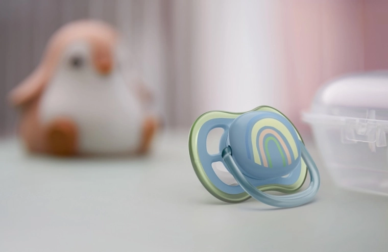 Miękki ortodontyczny silikonowy smoczek