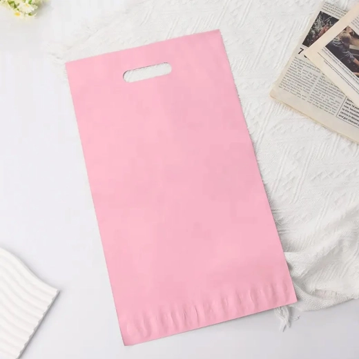 Wygodne noszenie dzięki zintegrowanemu uchwytowi