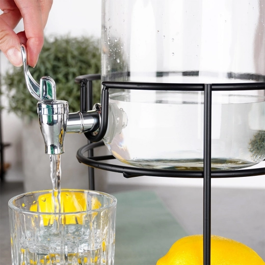 Uniwersalny do większości dozowników