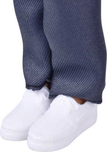 Kompletny strój łącznie z tenisówkami