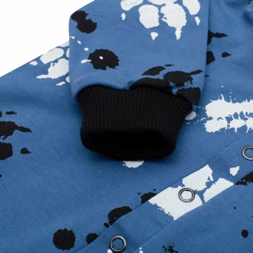 Łatwe ubieranie dzięki zatrzaskom na całej długości