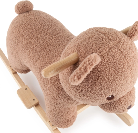 Stabilne lite drewno z zabezpieczeniem przed przewróceniem