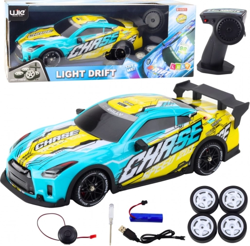 RC sportowy samochód z podświetlaną karoserią i kołami do driftu – turkusowy