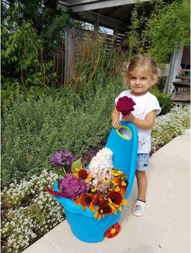 Zabawa i nauka w ogrodzie i na piaskownicy