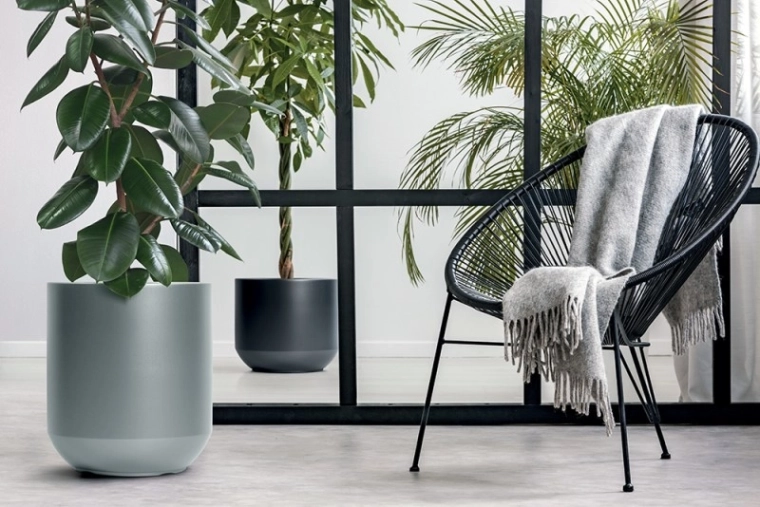 Nowoczesny design i stabilna podstawa