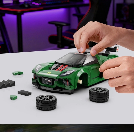 Płynna budowa z 319 elementów