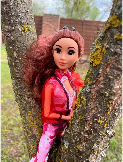 W pełni przegubowe ciało do kreatywnego pozowania