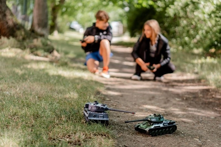Starx czołgi zdalnie sterowane z bitwą na podczerwień 2,4 GHz – zestaw 2 szt.