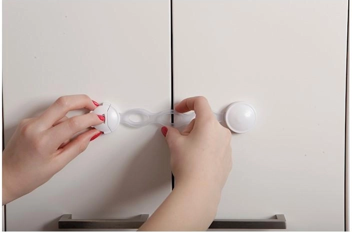 Szybka instalacja samoprzylepna bez użycia narzędzi