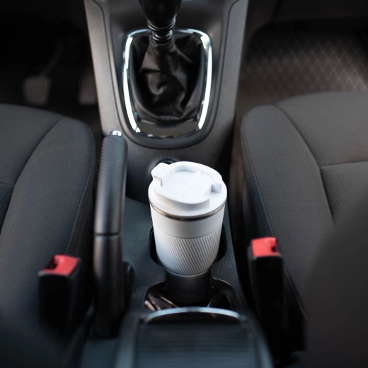 Idealny do auta i w podróży