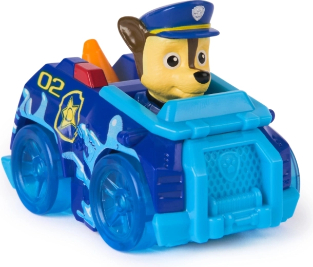 Figurka mocno przymocowana na swoim miejscu