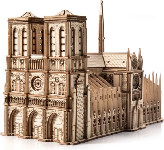 Szczegółowa replika katedry Notre-Dame