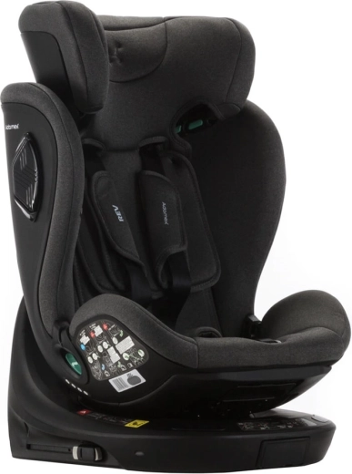 Bezpieczny montaż z ISOFIX i wskaźnikami kontrolnymi