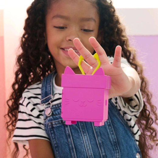 Przenośny minibox w kształcie kotka