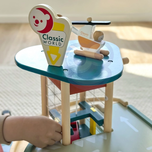 Lądowisko i helikopter na dachu