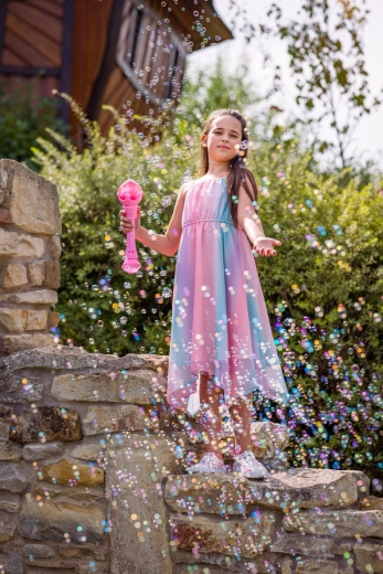 Magiczny strumień baniek po jednym naciśnięciu