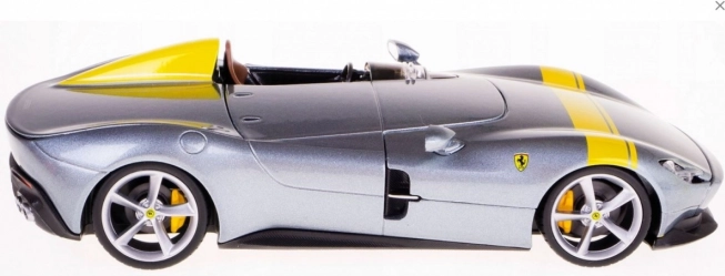 Szczegółowy metalowy model Ferrari