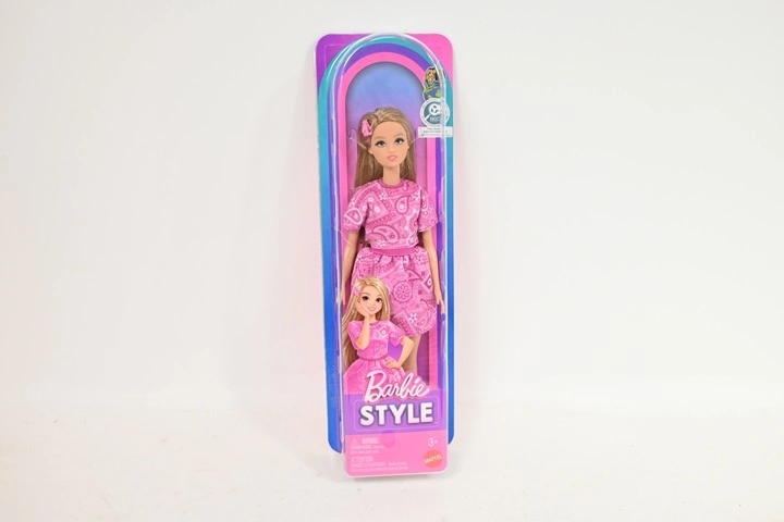 Barbie Fashionistas modna lalka