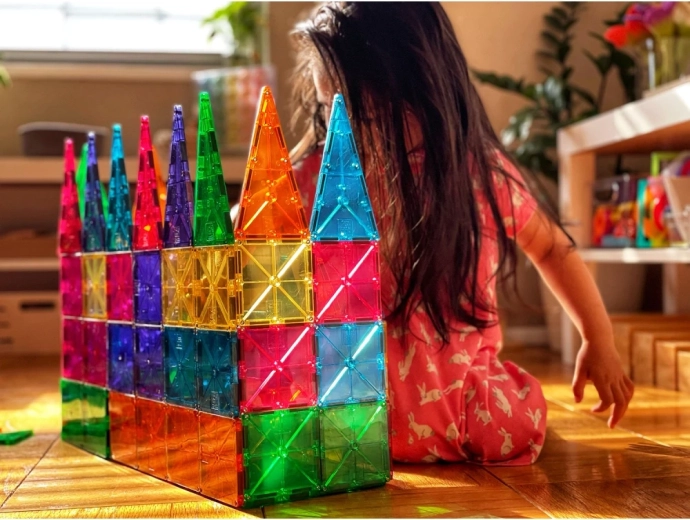 Kompatybilne ze wszystkimi zestawami Magna-Tiles