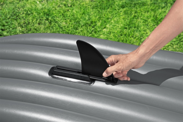 Lepsze trzymanie kierunku dzięki wyjmowanej płetwie