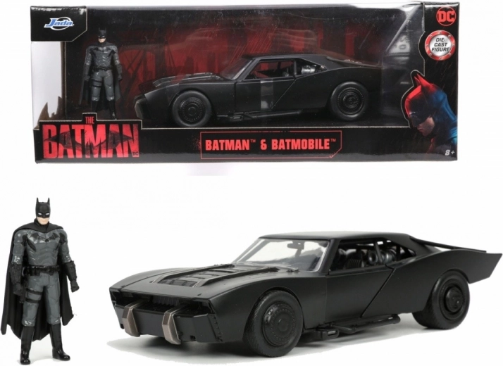 Batmobil Batmana z figurką 1:24