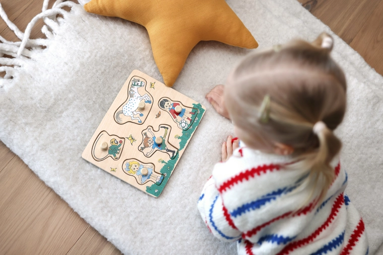 Drewniane puzzle z motywem Hello Kitty
