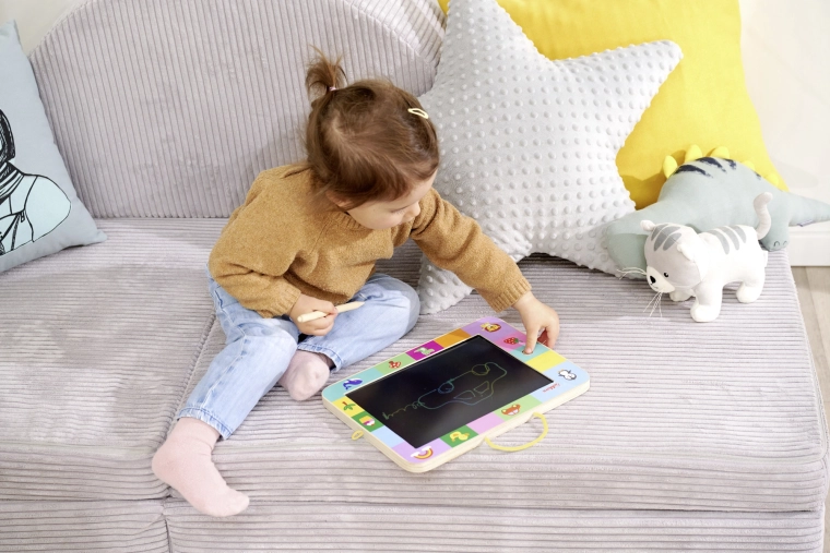 Lekka i przenośna tablica do codziennego tworzenia