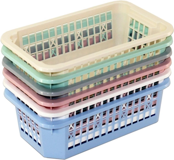 Duży sztaplowany plastikowy koszyk 30 × 21 × 12 cm mix kolorów