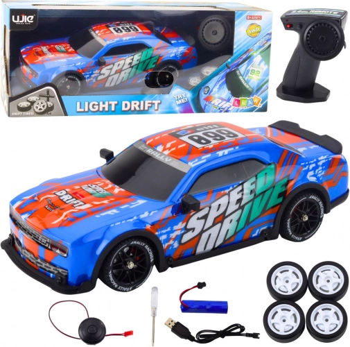 RC sportowy samochód z podświetlaną karoserią i kołami do driftu – niebieski