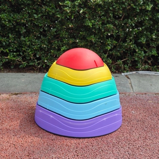 Różnorodna zabawa dla równowagi i koordynacji