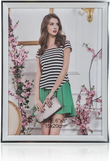 Plastowa ramka na zdjęcia 15 × 20 cm z podpórką