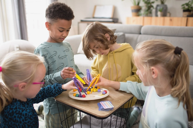 Cikcak – motoryczna gra towarzyska dla dzieci