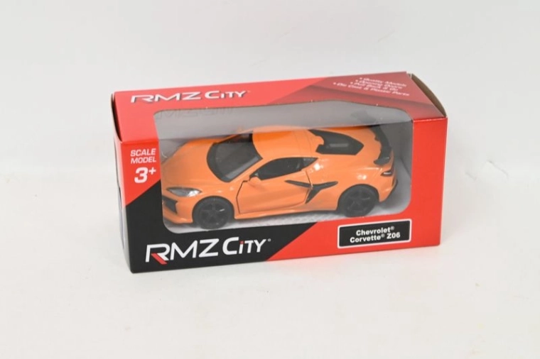 Model auta RMZ City Chevrolet Corvette Z06 2023 żółty 1:37