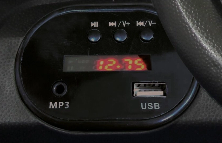 Jamara Audi TT RS dziecięce elektryczne jeździdło z soundboardem