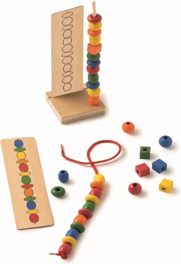 Toys for life – nawlekanie koralików według wzorów