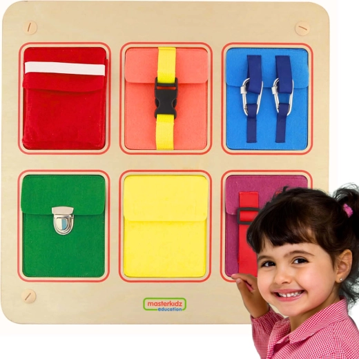 MASTERKIDZ drewniana tablica manipulacyjna Flex z kolorowymi kieszeniami i zapięciami