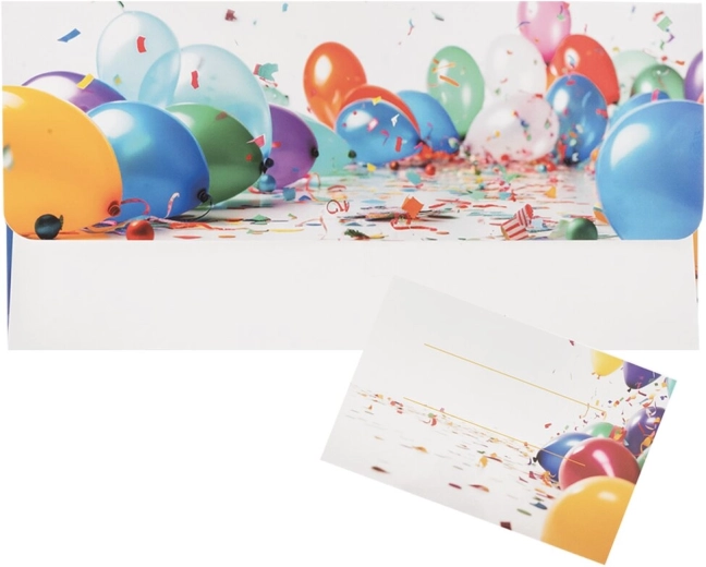 Papierowa koperta z motywem balonów z dołączoną karteczką