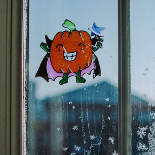 Brokatowa kolorowa dekoracja okienna na Halloween w kształcie dyni