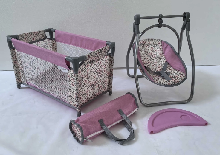 Zestaw dla lalek Pink Flowers – łóżeczko turystyczne i krzesełko 2 w 1 (bujaczek)