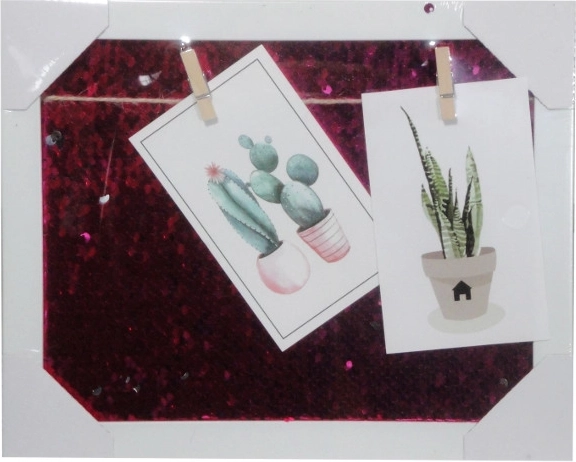 Ramka na zdjęcia z cekinami 23 × 28 cm ze sznurkiem i klamerkami