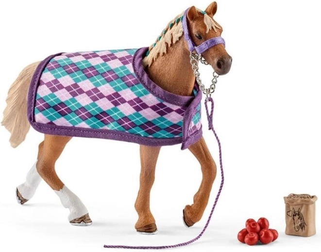 Koń pełnej krwi angielskiej z derką od Schleich