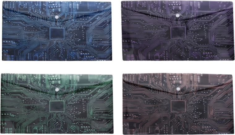Plastowa koperta z zatrzaskiem 16,5 × 12 cm z motywem płyty głównej