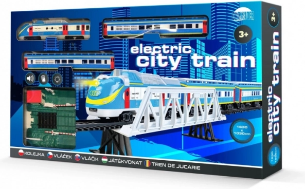 Pociąg Express z przejazdem kolejowym