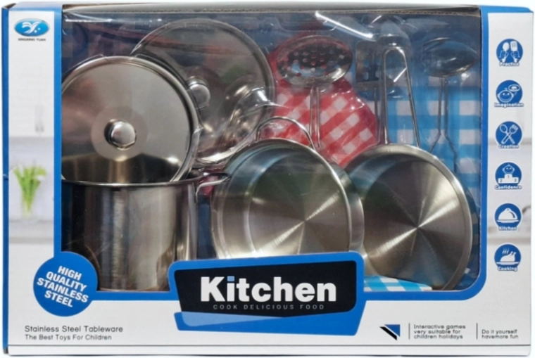 Kuchenny zestaw metalowych naczyń dla dzieci