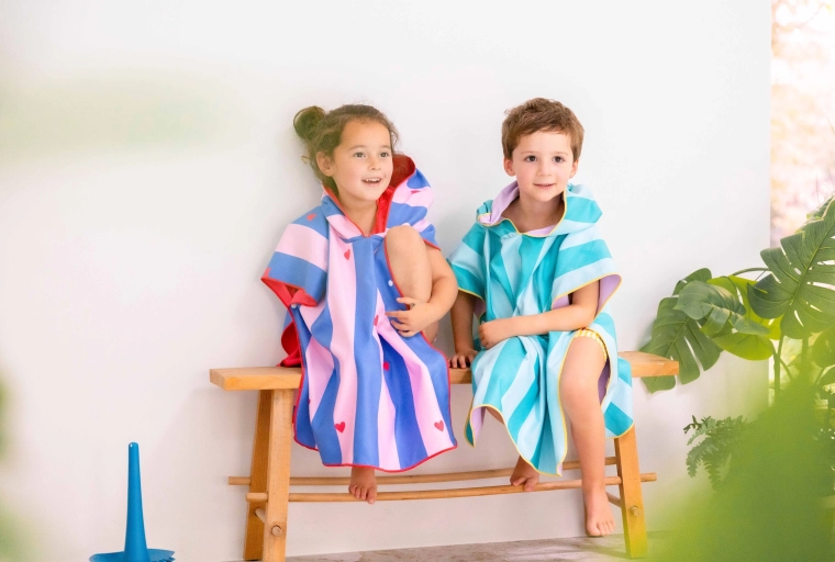 Quut dziecięce ponczo plażowe Cherry red