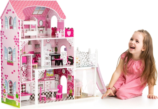 Drewniany domek dla lalek ze zjeżdżalnią