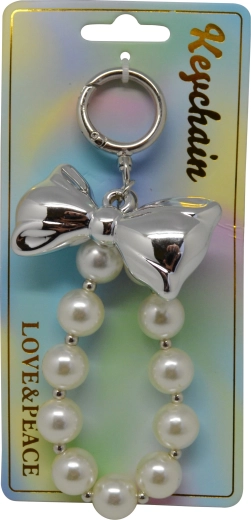 Brelok z perłami i kokardką