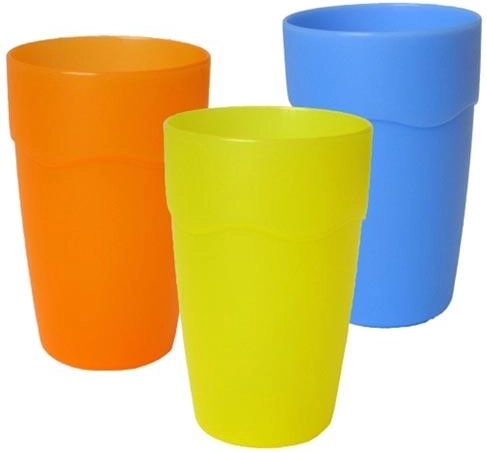 Kubek 0,4 l z matowego plastiku – mix kolorów