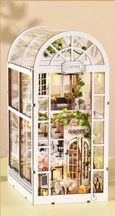 3D układanka podpórka do książek – miniaturowa kawiarnia Biały Ogród